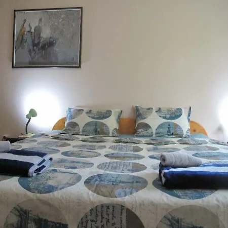 Art And Sea Apartment Varna